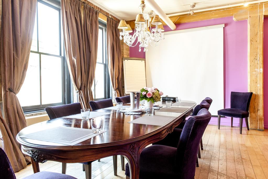 The Ivy At Verity Торонто Екстериор снимка