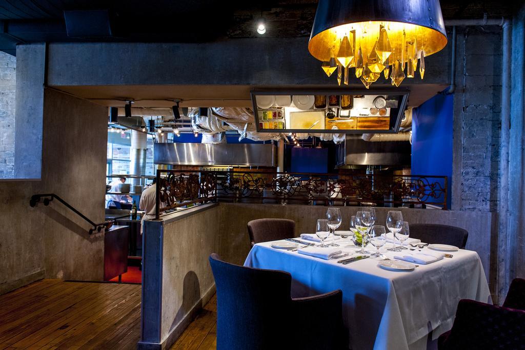 The Ivy At Verity Торонто Екстериор снимка