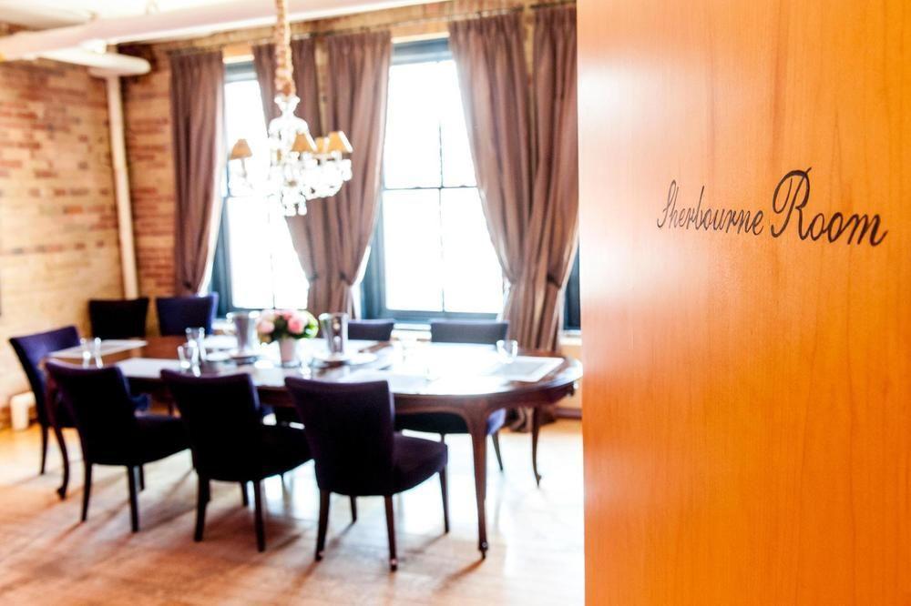 The Ivy At Verity Торонто Екстериор снимка