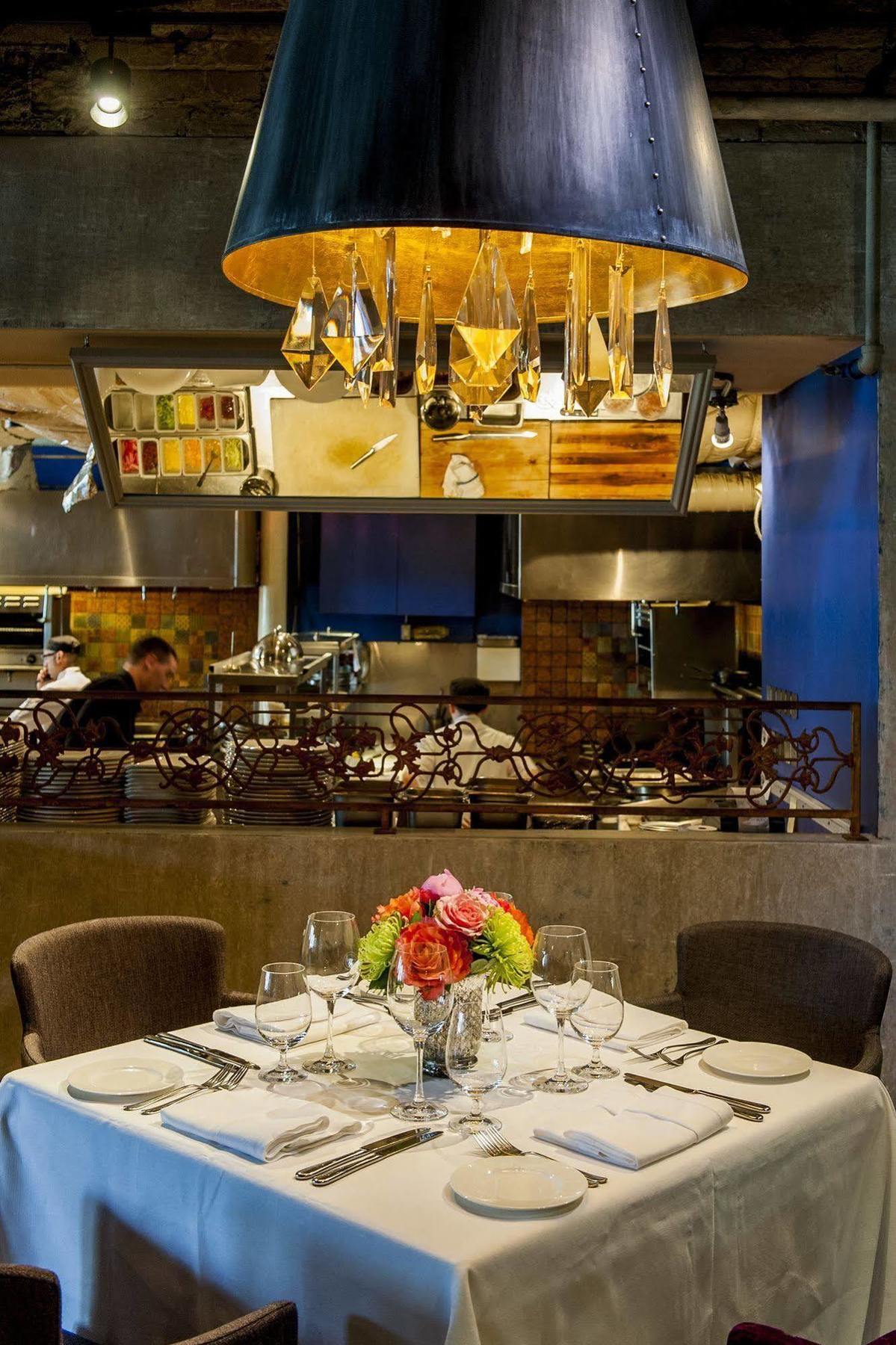 The Ivy At Verity Торонто Екстериор снимка